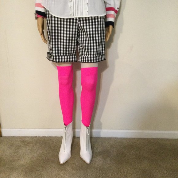 BLACK AND WHITE PLAID KNEE LENGTH BERMUDA SHORTS - Picture 4 of 6